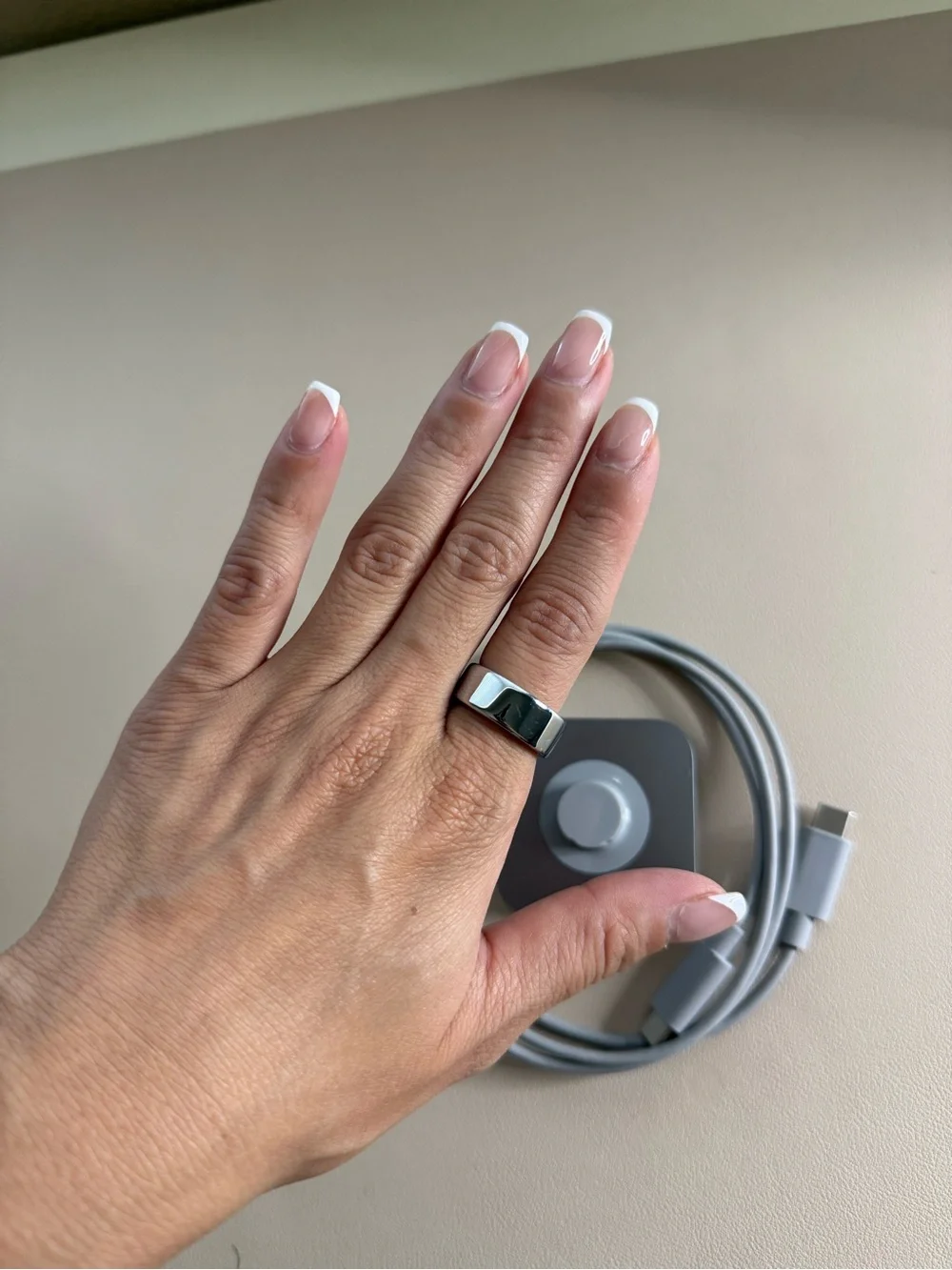 OURA Ring 4 - Silver - Size 6
